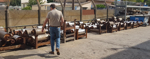 Outdoor storage of continuous casting rolls